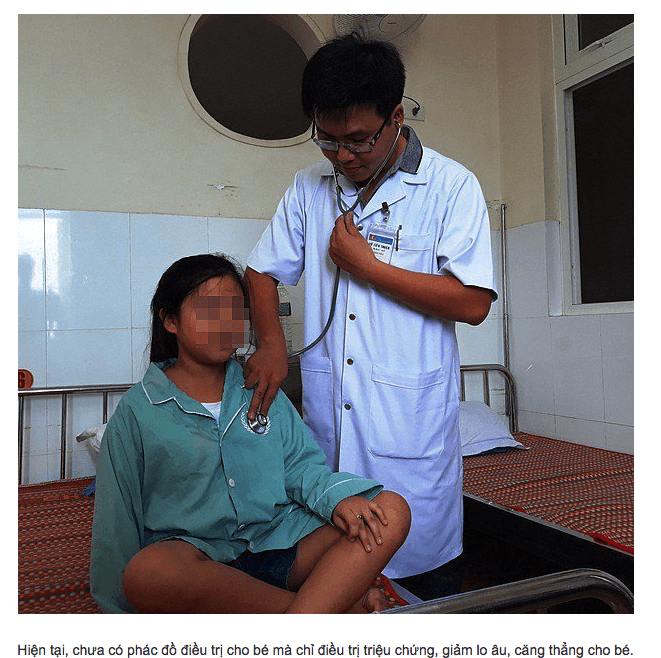 奇病｢血汗症｣で血の汗を流す11歳少女