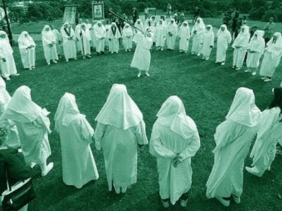 怖い話「妹の失踪とカルト教団の集団自殺」