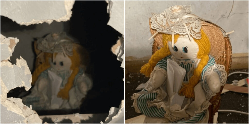 壁の中に封印された呪いの人形を発見