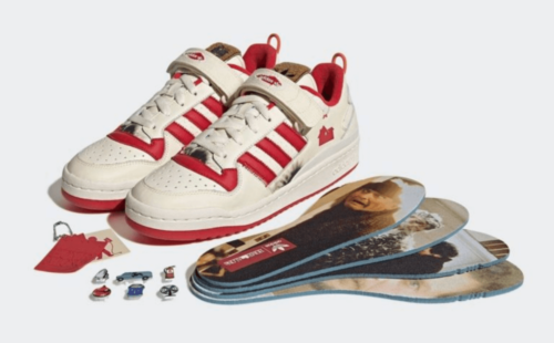 adidasとホームアローンのコラボスニーカー