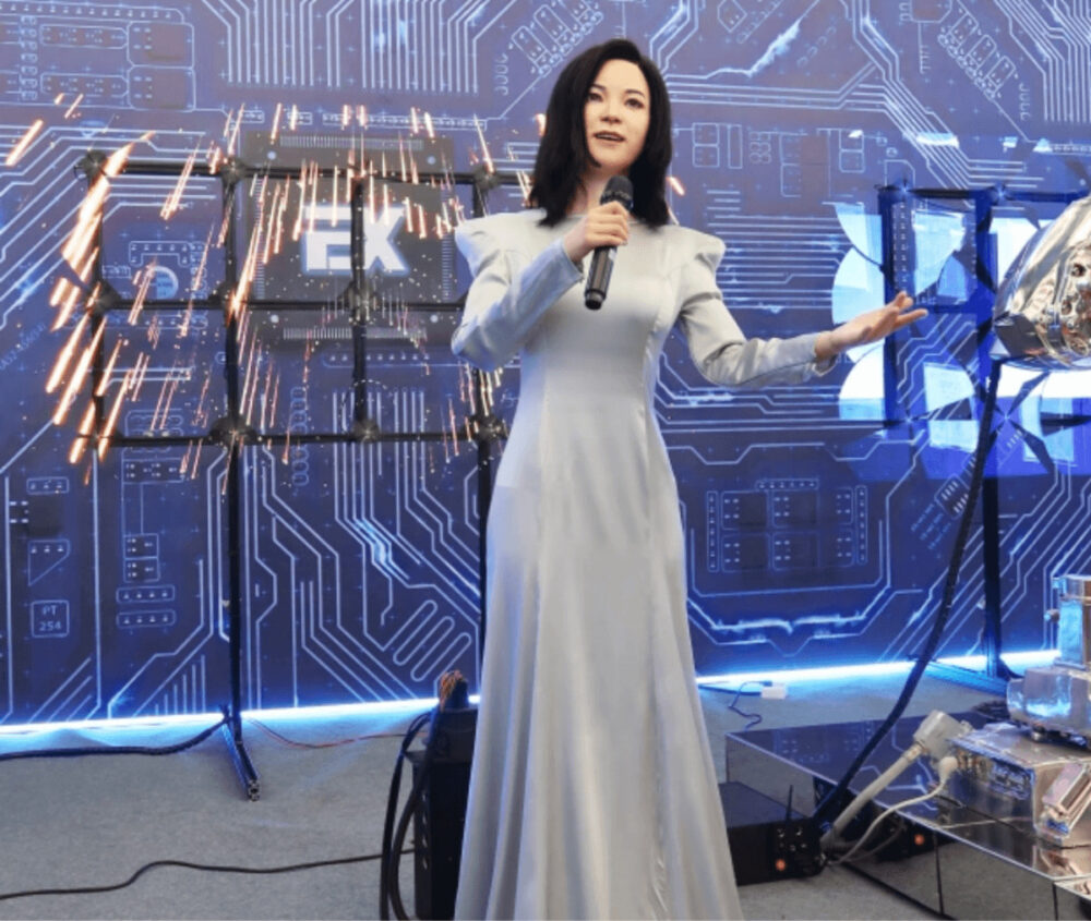 テレサ・テンのロボットが中国で誕生