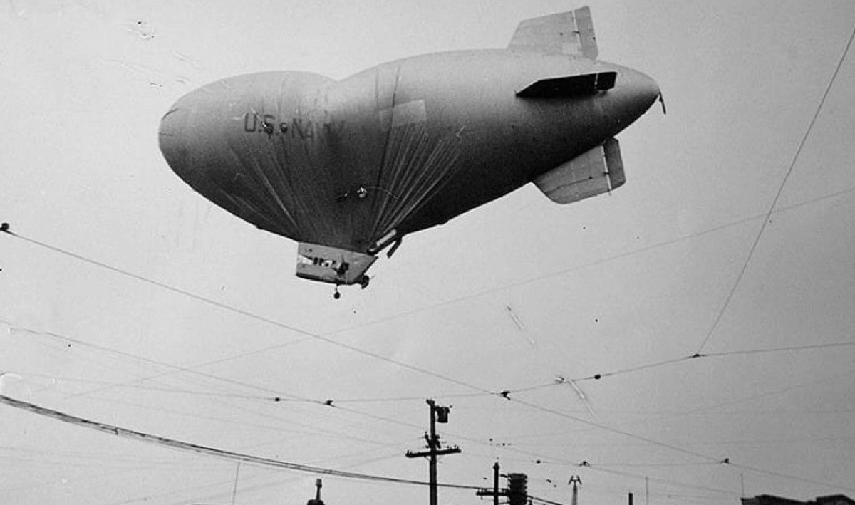 未解決の謎「幽霊飛行船事件」上空で姿を消したアメリカ軍兵士